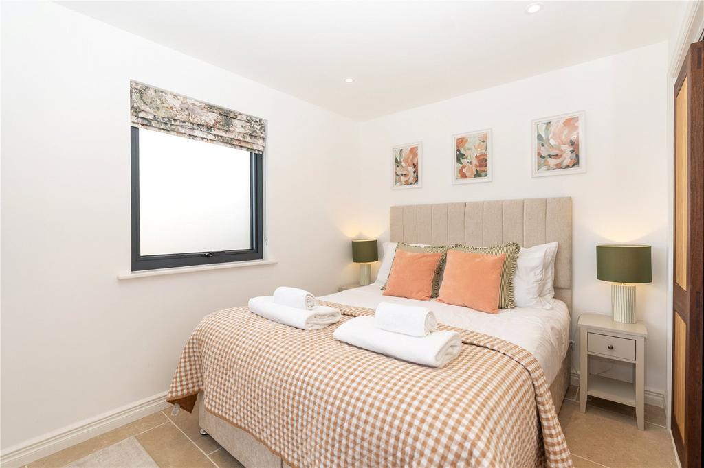 Little Vic Bedroom