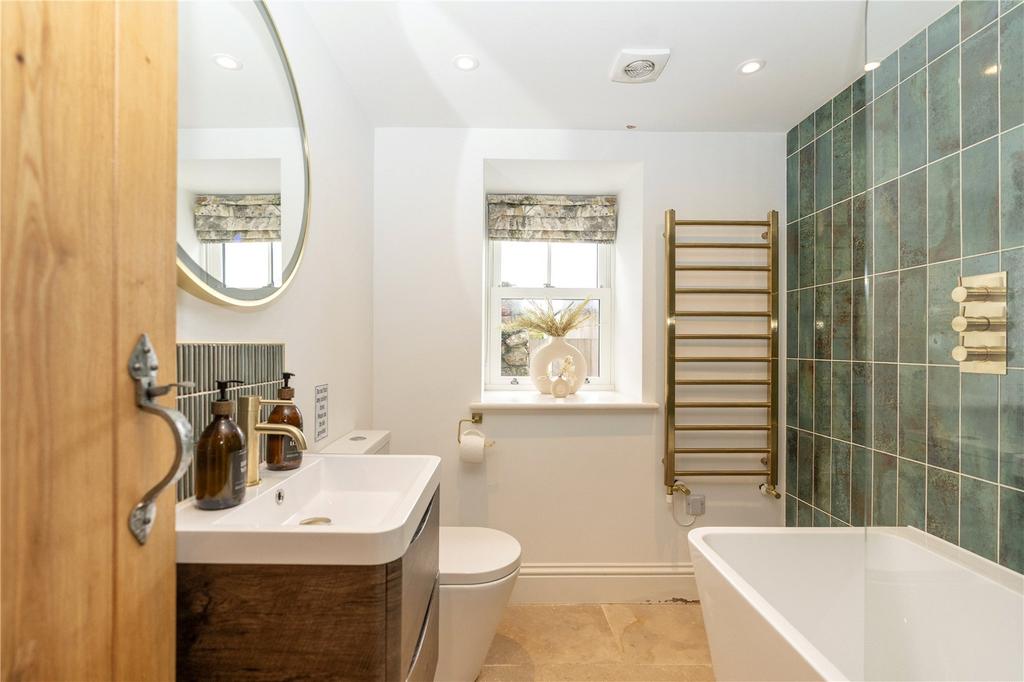 Main House Bathroom