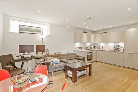 2 bedroom apartment to rent, Bath Terrace, SE1