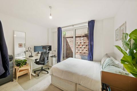 2 bedroom apartment to rent, Bath Terrace, SE1
