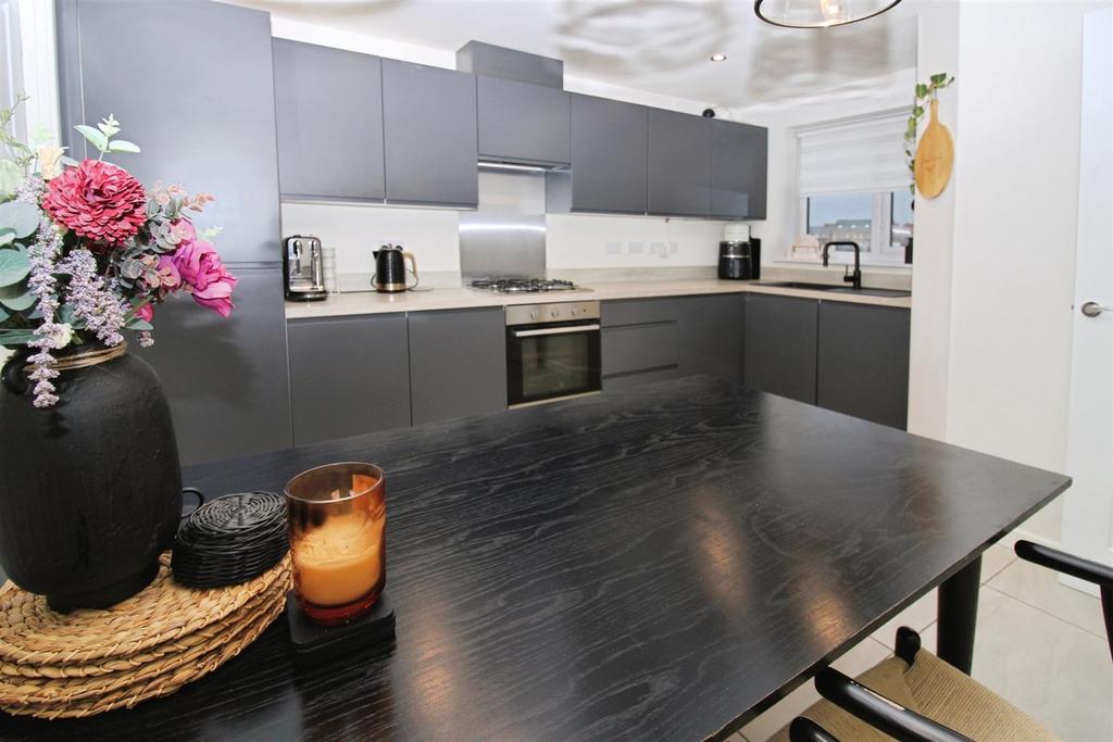 Dining Kitchen