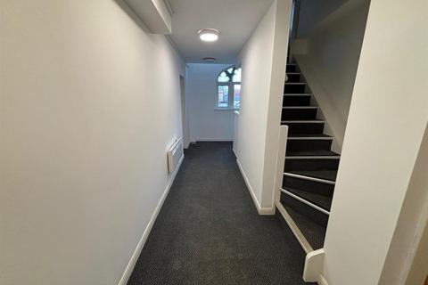 2 bedroom apartment for sale, Armley Lodge Road, Armley, Leeds