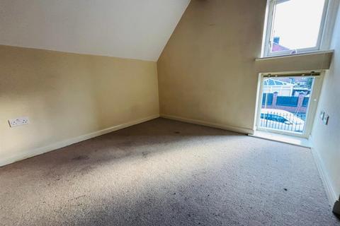 2 bedroom apartment for sale, Armley Lodge Road, Armley, Leeds