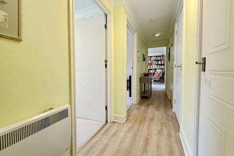 2 bedroom retirement property for sale, Priory Gardens, Abergavenny NP7