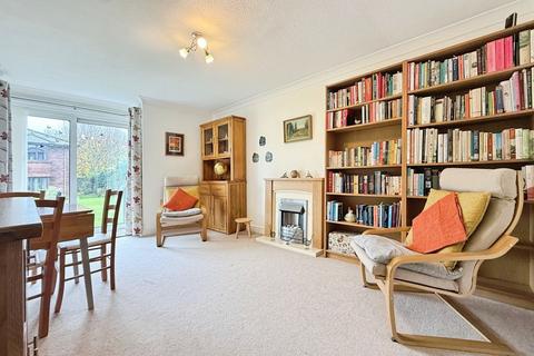 2 bedroom retirement property for sale, Priory Gardens, Abergavenny NP7