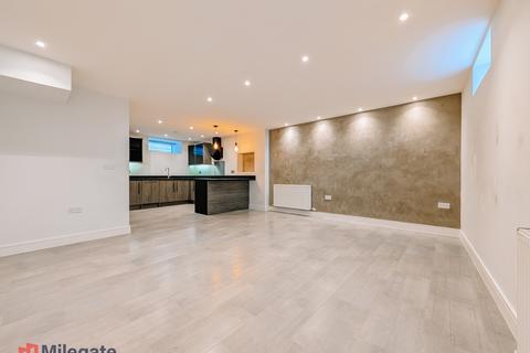 undefined, Carshalton Road, Sutton SM1