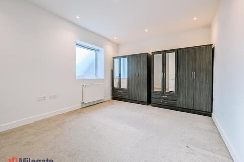 undefined, Carshalton Road, Sutton SM1