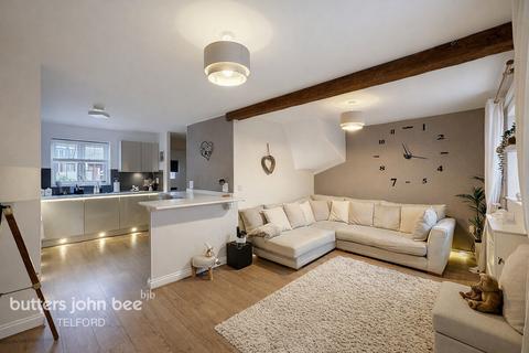 3 bedroom semi-detached house for sale, Dukes View, Telford