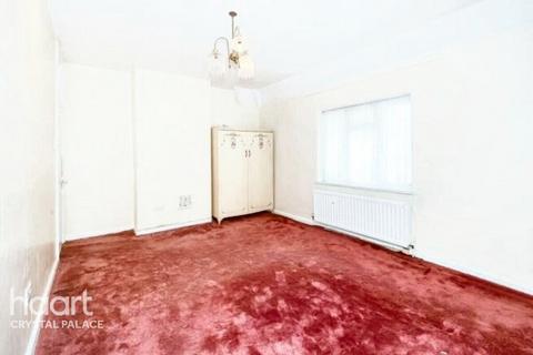 undefined, Knights Hill, London