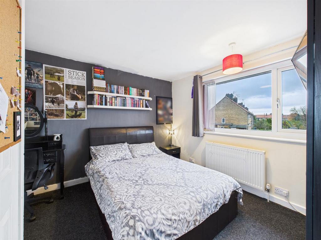 Bedroom: