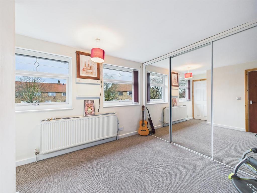 Bedroom: