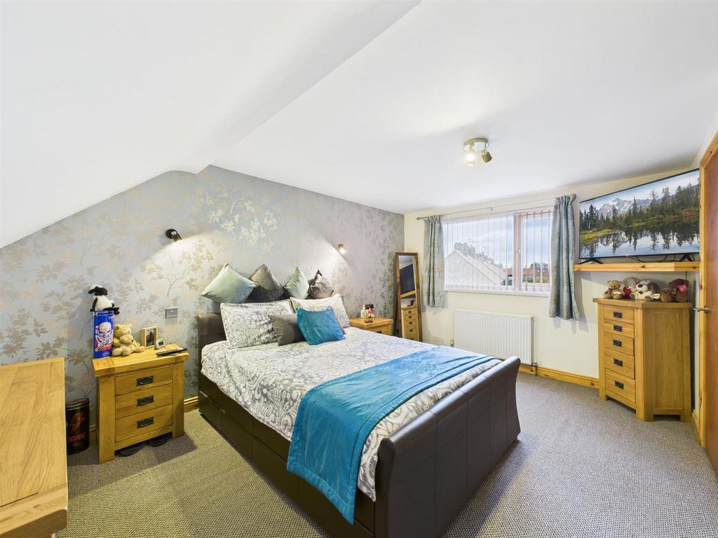 Bedroom: