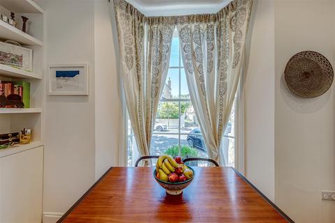 4 bedroom flat for sale, Southampton Road, Gospel Oak