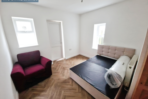 undefined, Richmond Road, Cardiff, CF24