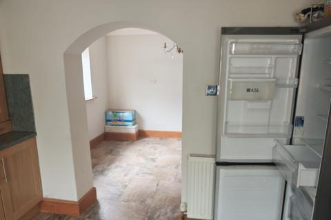 3 bedroom house to rent, Heol Caerllion, Cwmrhydyceirw SA6