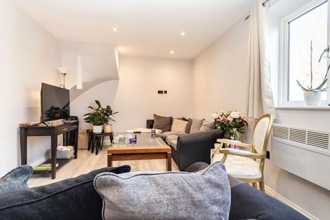 2 bedroom flat to rent, Oak Hill Crescent, Surbiton KT6