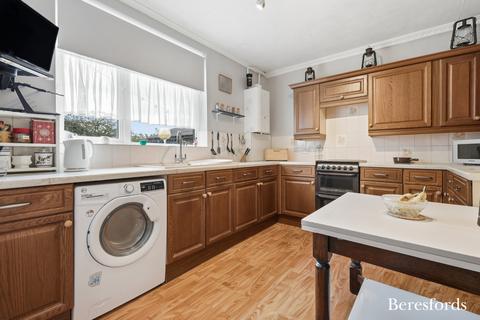 undefined, Cricklade Avenue, Romford, RM3