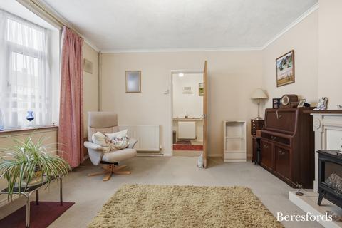 undefined, Cricklade Avenue, Romford, RM3