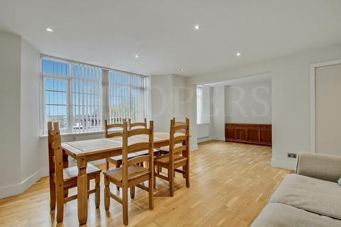 undefined, Dollis Hill Lane, London, NW2
