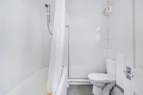 1 bedroom flat to rent, Worple Road, Wimbledon SW19