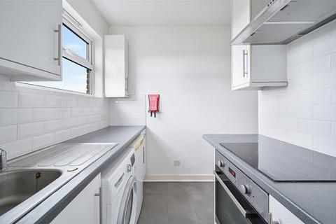 1 bedroom flat to rent, Worple Road, Wimbledon SW19