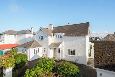 Dousland Road, Yelverton, PL20