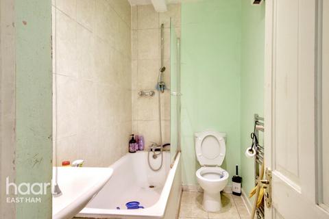 undefined, Charlemont Road, London