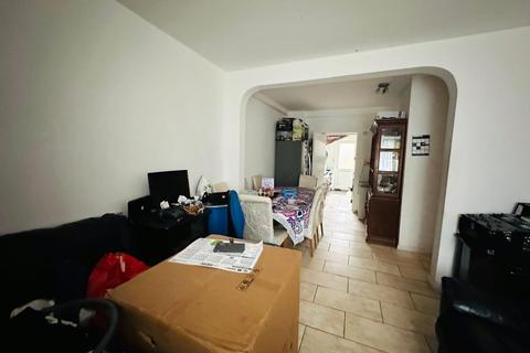 5 bedroom end of terrace house for sale, Brookehowse Road, London, SE6