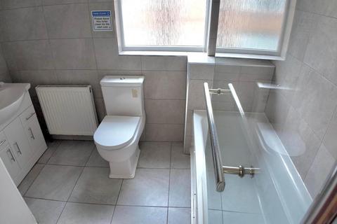 undefined, New Bedford Road, Luton LU3