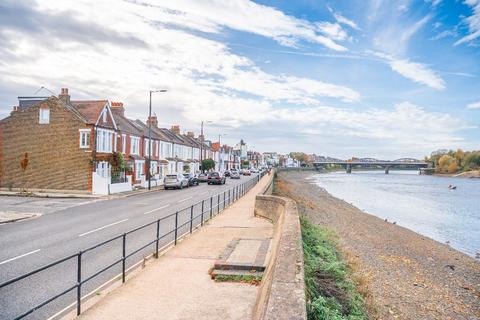 2 bedroom maisonette for sale, Lyric Road, Barnes, SW13