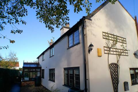 4 bedroom cottage for sale, Main Street, Aslockton, Nottingham