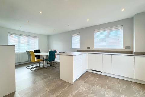 4 bedroom detached house for sale, Hunters Close, Grove, OX12