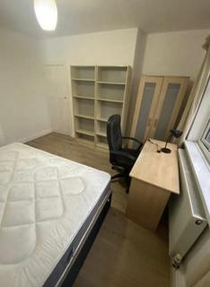 4 bedroom flat share to rent, Leroy Street, London SE1