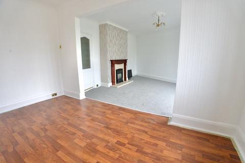 4 bedroom flat to rent, Fulwell road
