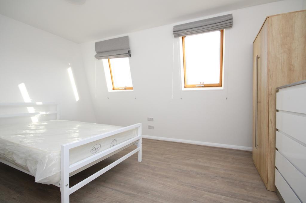 Bedroom4