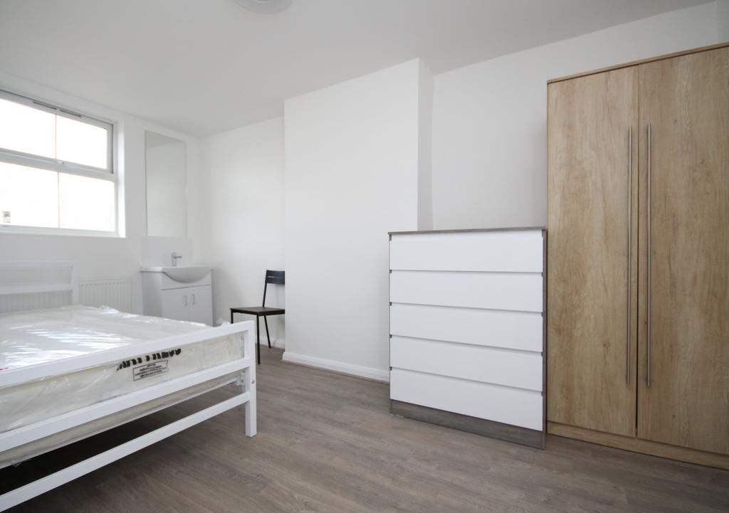 Bedroom5