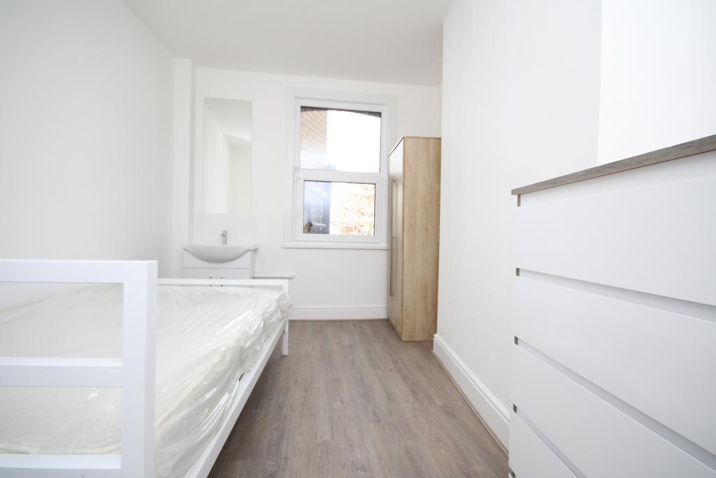 Bedroom2