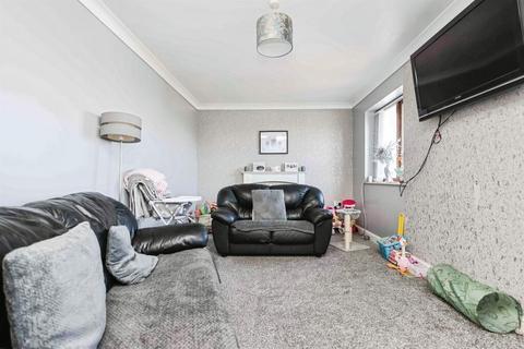 2 bedroom flat for sale, New Birmingham Road, Tividale, Oldbury, B69