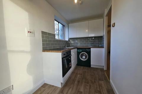 1 bedroom flat to rent, Bourne Avenue, Hayes, UB3 1RR