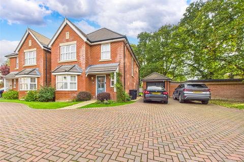 Marryat Way, Bransgore, Christchurch, Dorset, BH23