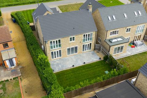 4 bedroom detached house for sale, March Road, Whittlesey, PE7