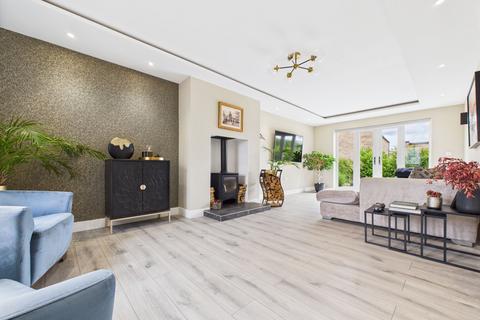 4 bedroom detached house for sale, March Road, Whittlesey, PE7