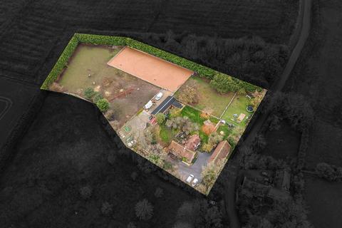 3 bedroom detached house for sale, Wiggins Hill Road, Wishaw