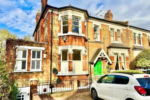 3 bedroom apartment to rent, Christchurch Road, London, N8