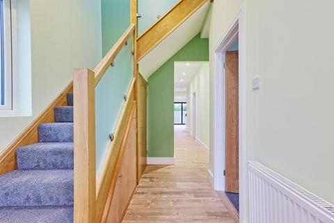 4 bedroom semi-detached bungalow for sale, Acacia Drive, Thorpe Bay, Southend On Sea, SS1