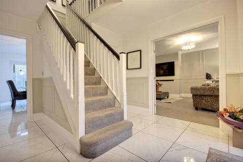 5 bedroom detached house for sale, Bromby Close, Cottingham