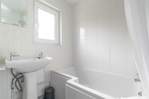 3 bedroom end of terrace house for sale, St. Gregorys Place, Chorley