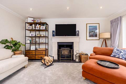 5 bedroom detached house to rent, Old Balmore Road, Balmore, Glasgow, G64