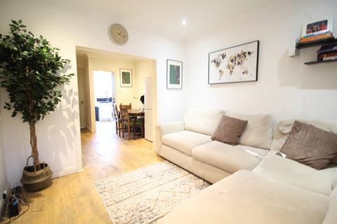 undefined, Surrey, Thornton Heath, CR7