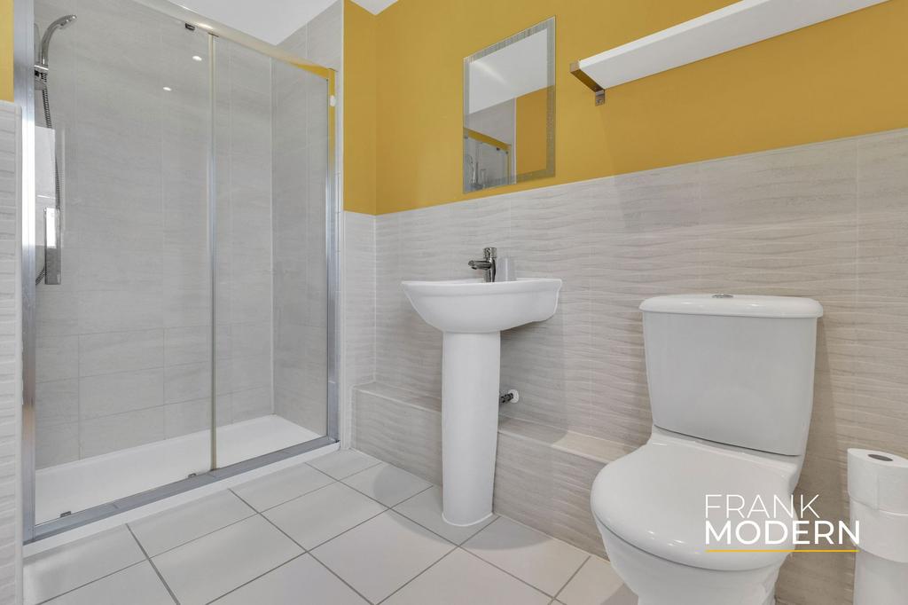 Bedroom Two En-Suite